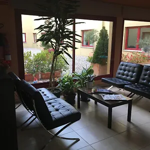 Jonquera Hotel
